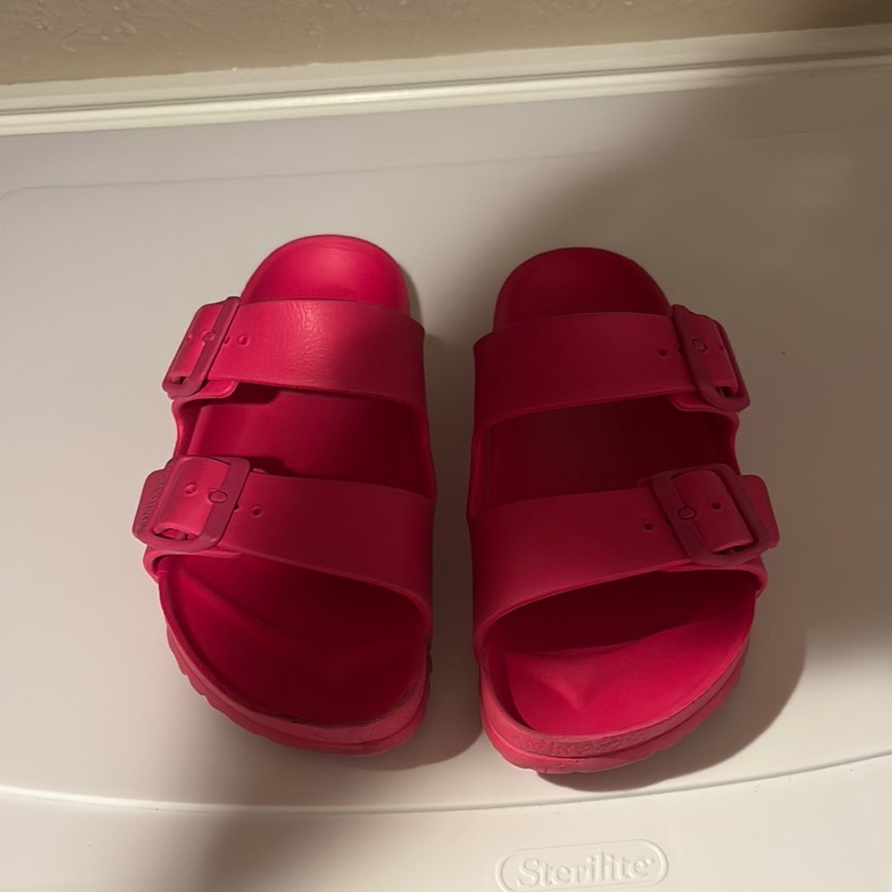 Birkenstock Pink Sandals Comfortable Slide-On Design